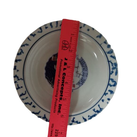 Charming Winter Snowman Decorative Plate Whimsical Christmas Decor Let it Snow - Picture 7 of 10